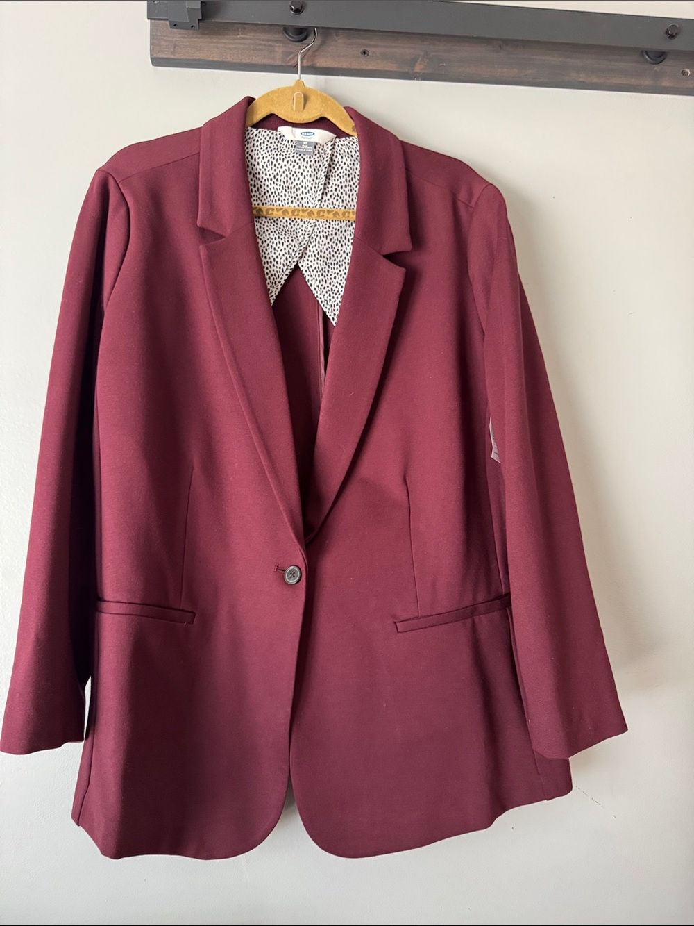 Old Navy Burgundy Single-Button Blazer